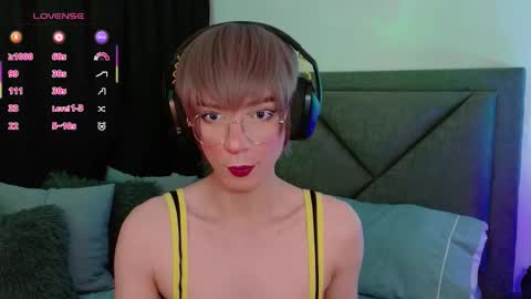 Sam online show from October 8, 6:44 am