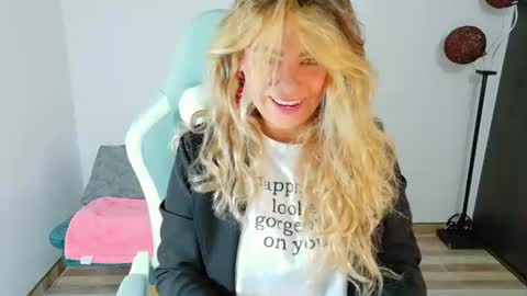 Snapshot of sam_sexual_enjoyment chatting on June 12, 10:14 am sam_sexual_enjoyment online show from June 12, 10:14 am