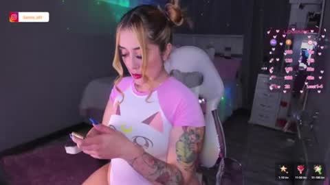 Snapshot of sam_thompsoon_ chatting on July 3, 2:29 am Sam online show from July 3, 2:29 am