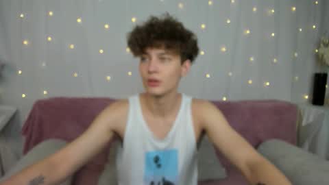 Sam online show from October 19, 11:33 am