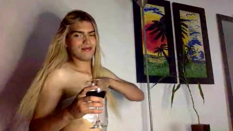 Snapshot of samanta_loch chatting on June 15, 4:58 am samanta loch online show from June 15, 4:58 am