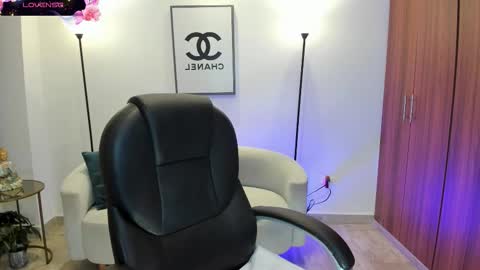 Snapshot of samantaa_evanss chatting on March 8, 3:32 am samantaa_evanss online show from March 8, 3:32 am