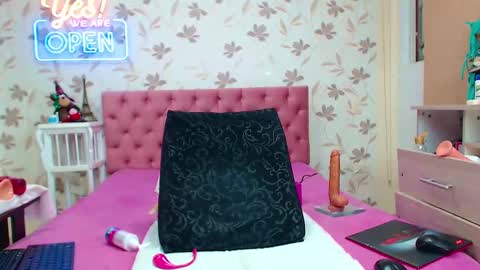 Snapshot of samantadark chatting on January 14, 9:20 pm SamantaDark online show from January 14, 9:20 pm