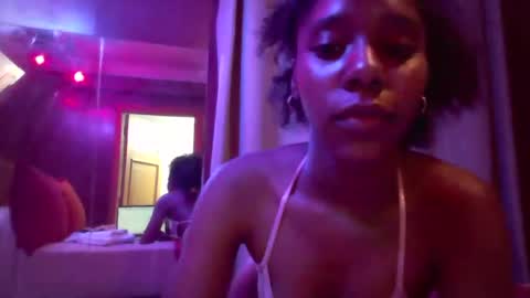 Snapshot of samantakiki chatting on March 14, 1:38 pm Samantha online show from March 14, 1:38 pm