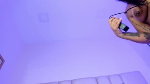 SAMANTA  online show from December 4, 3:27 am