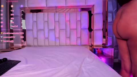 S A M A N T A   online show from March 7, 7:19 am