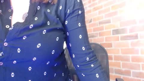 SAMANTHA online show from October 28, 2:15 am