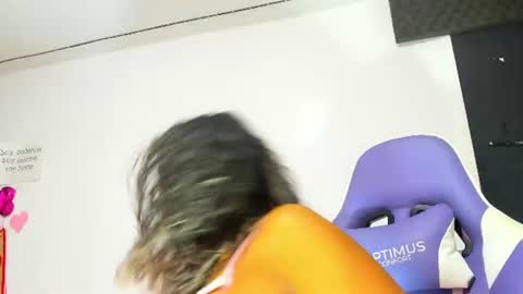  Samanthasmile  online show from July 19, 5:05 pm