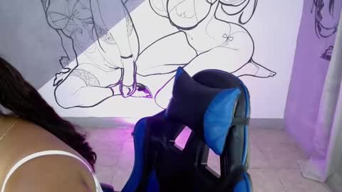 samantha_bigtits1 online show from September 19, 6:52 pm