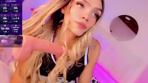 Snapshot of samantha_duke66 chatting on December 30, 10:21 am samantha_duke66 online show from December 30, 10:21 am