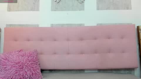 Snapshot of samantha_fox8 chatting on October 16, 11:22 am online show from October 16, 11:22 am