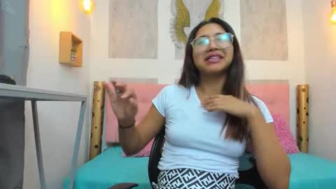 Snapshot of samantha_fox8 chatting on November 4, 10:58 am online show from November 4, 10:58 am