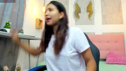 Snapshot of samantha_fox8 chatting on November 10, 11:53 am online show from November 10, 11:53 am