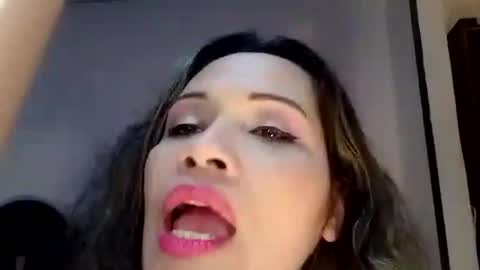 Snapshot of samantha_gomez_xxx chatting on March 10, 11:32 am Samantha Gomez online show from March 10, 11:32 am