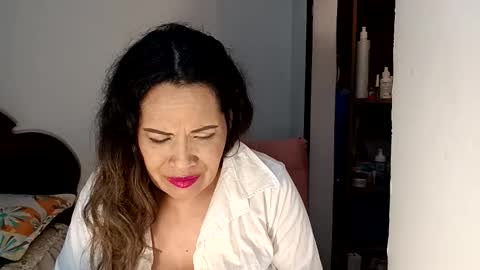 Snapshot of samantha_gomez_xxx chatting on December 22, 6:10 am Samantha Gomez online show from December 22, 6:10 am