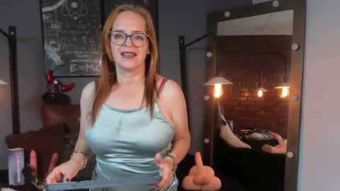 Sam online show from February 4, 4:50 pm