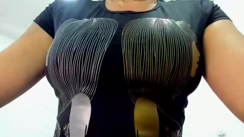 samantha_milfs online show from October 28, 11:03 am