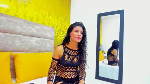 Snapshot of samantha_ortiz69 chatting on May 9, 6:51 am samantha online show from May 9, 6:51 am