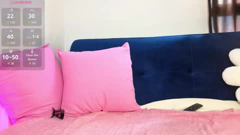 Snapshot of samantha_ros1 chatting on March 3, 1:28 pm Samantha Ros online show from March 3, 1:28 pm