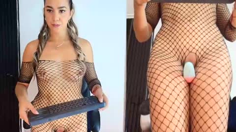 Snapshot of samantha_venus1 chatting on May 3, 2:12 pm Samantha online show from May 3, 2:12 pm