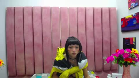 Snapshot of samanthaa_smitth chatting on January 9, 6:48 am Samantha Smitth online show from January 9, 6:48 am