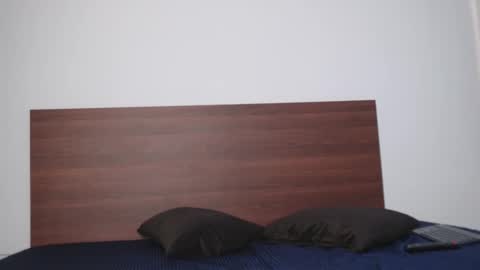 Snapshot of samanthaawellss chatting on November 18, 6:45 pm samanthaawellss online show from November 18, 6:45 pm