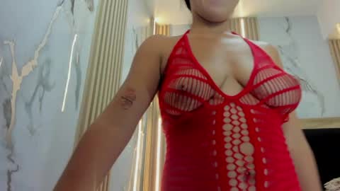 Snapshot of samanthabenet chatting on April 6, 7:48 pm online show from April 6, 7:48 pm