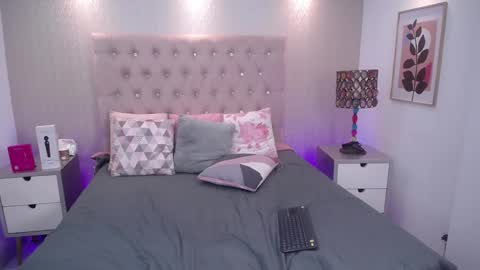 Samantha online show from November 23, 5:07 am