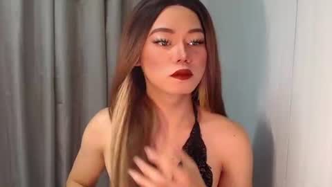 Snapshot of samanthakimber chatting on March 17, 5:00 am samanthakimber online show from March 17, 5:00 am