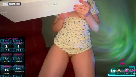 Samanthaxoxo online show from December 9, 6:45 am