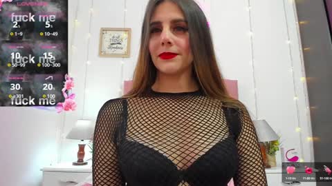 Snapshot of samanthamillher1 chatting on December 9, 2:06 pm Samy online show from December 9, 2:06 pm