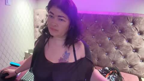 samanthasyedx online show from June 7, 3:21 am