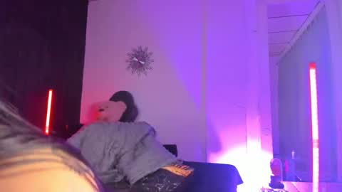 Sam online show from January 5, 10:24 pm