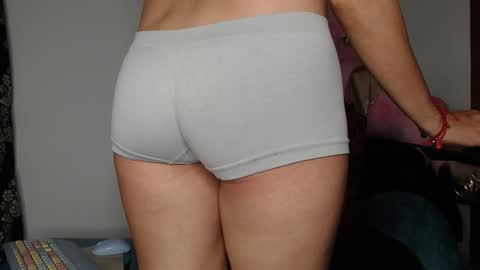 Snapshot of samara429147 chatting on January 9, 2:20 pm samara online show from January 9, 2:20 pm