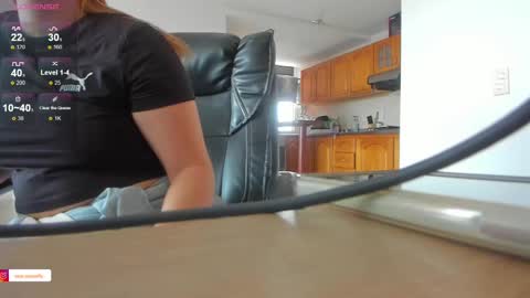 Snapshot of samarawells_ chatting on November 2, 4:31 pm Samara Wells online show from November 2, 4:31 pm