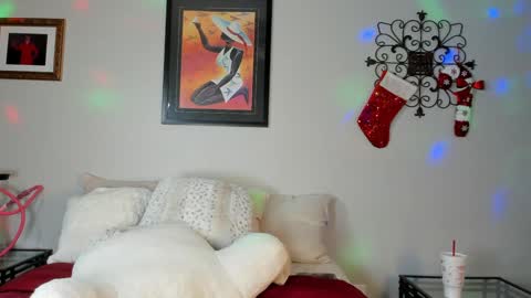 Yaya online show from December 21, 2:41 am