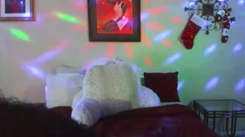 Yaya online show from December 30, 2:19 pm