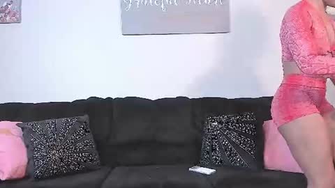 Yaya online show from June 17, 3:42 am
