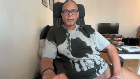 Sam online show from July 24, 2:26 pm