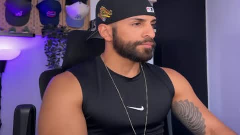 Snapshot of samdornan chatting on June 27, 7:30 pm Sam Dornan online show from June 27, 7:30 pm