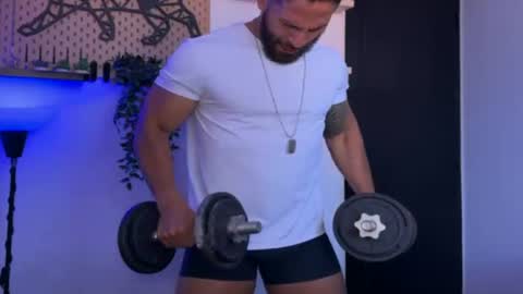 Snapshot of samdornan chatting on July 22, 12:08 pm Sam Dornan online show from July 22, 12:08 pm