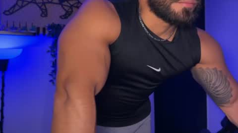 Snapshot of samdornan chatting on July 26, 3:04 am Sam Dornan online show from July 26, 3:04 am