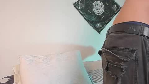 samevansx online show from March 4, 4:35 pm