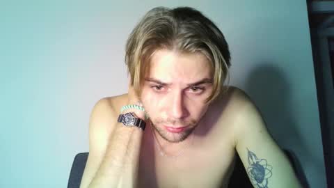 Snapshot of samgorgeous chatting on March 18, 12:30 pm Fansly - Top4fans online show from March 18, 12:30 pm