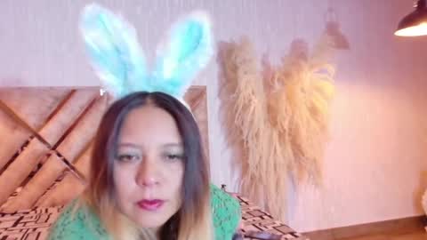 Snapshot of sami_1_8 chatting on April 6, 3:59 am Samy online show from April 6, 3:59 am