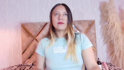Snapshot of sami_1_8 chatting on April 7, 4:24 am Samy online show from April 7, 4:24 am