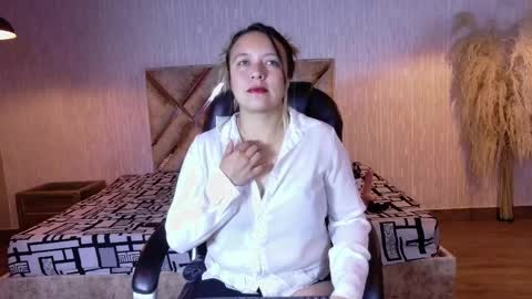 Snapshot of sami_1_8 chatting on April 25, 3:53 am Samy online show from April 25, 3:53 am