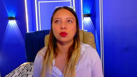 Snapshot of sami_1_8 chatting on May 27, 4:31 am Samy online show from May 27, 4:31 am