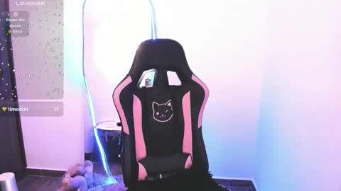 samiacooper25 online show from October 21, 11:00 am