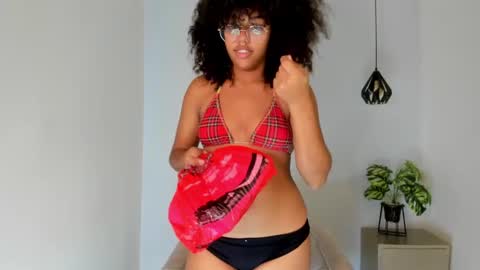 Samie Mury  online show from November 3, 3:41 am